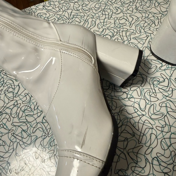 Colorful Retro Knee-High Boots - Picture 4 of 6